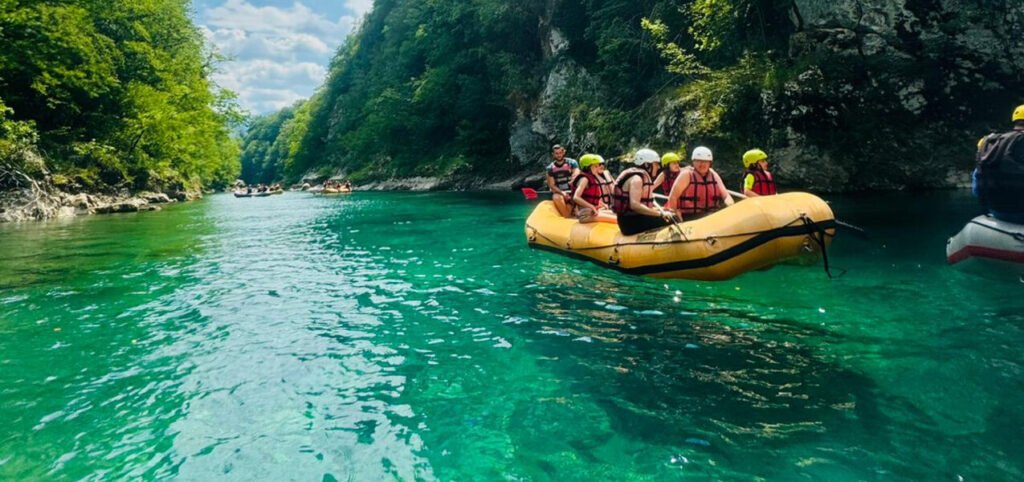 Porodični Aranžman porodični rafting tarom